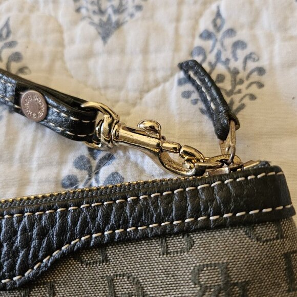 Dooney & Bourke Monogram Canvas Wristlet Gray Black Logo Pouch Y2K Mini Bag - Picture 8 of 9